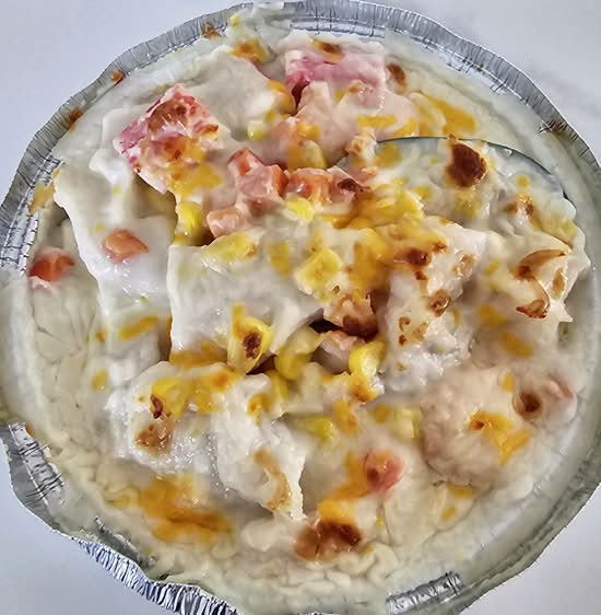 Baked Assorted Seafood with Cream Sauce on Rice 白汁焗海鮮飯